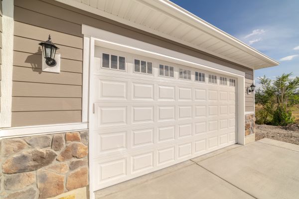 Garage Lifting in Escondido